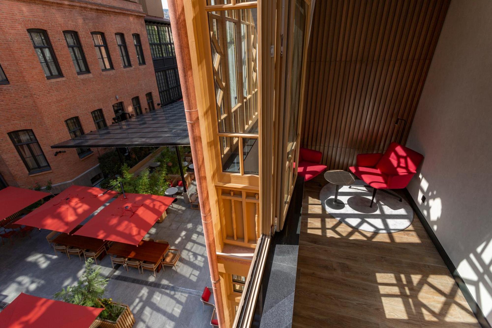 Radisson Red Tbilisi Hotel Værelse billede