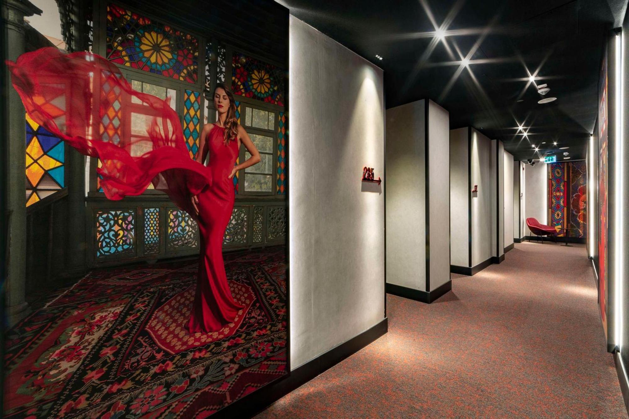 Radisson Red Tbilisi Hotel Eksteriør billede